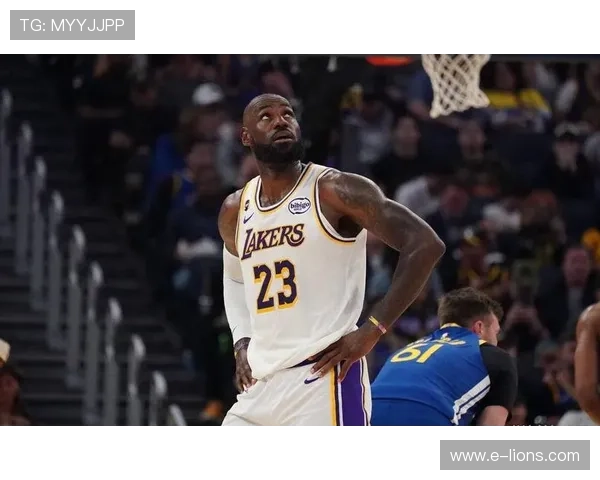 老詹忙碌兼顾两队精彩表现