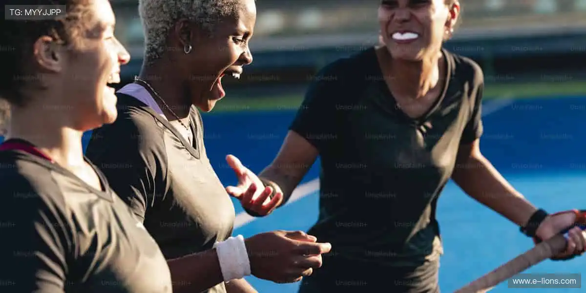 周边好物,粉丝专属!👕🎁 从球衣到纪念章,把热爱穿在身上!